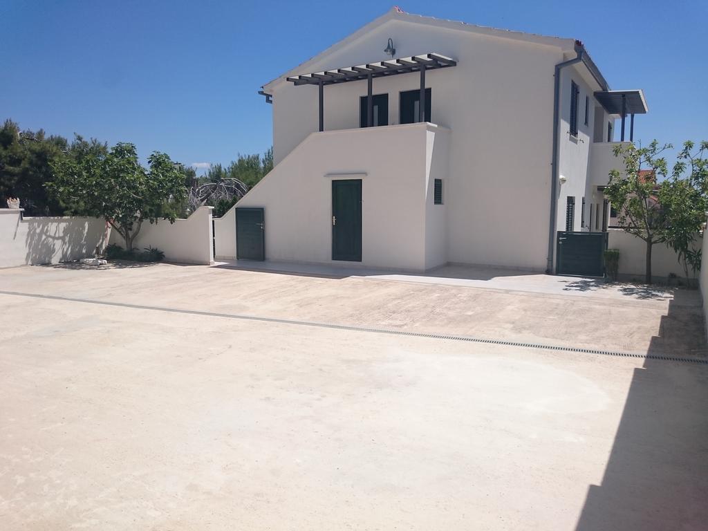 וויס Apartments Riba מראה חיצוני תמונה